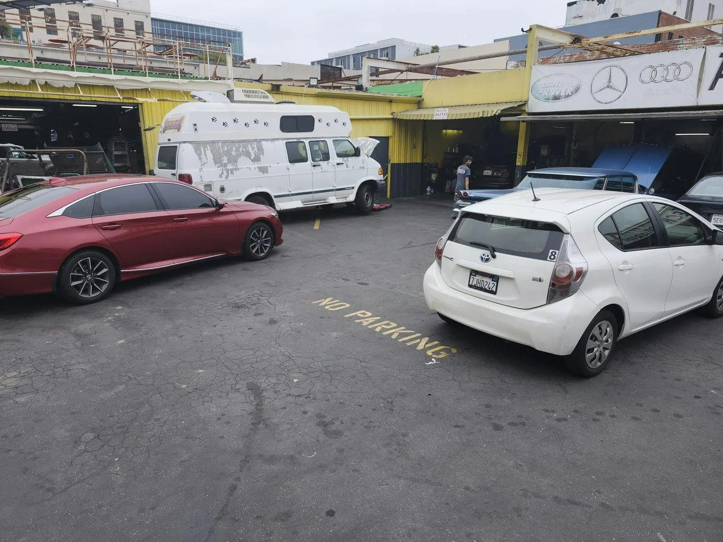 Fully Equipped Auto Repair Shop in West Hollywood — 5