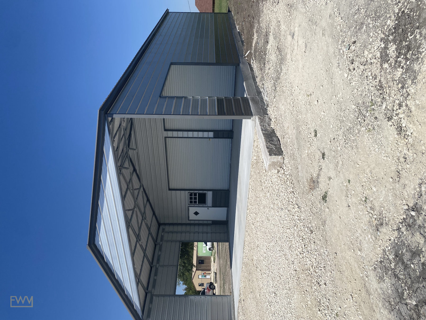 Fully Equipped Auto Shop Building for Lease, 139 sqm, retail activation, pop-up rental in Jarrell, third interior view