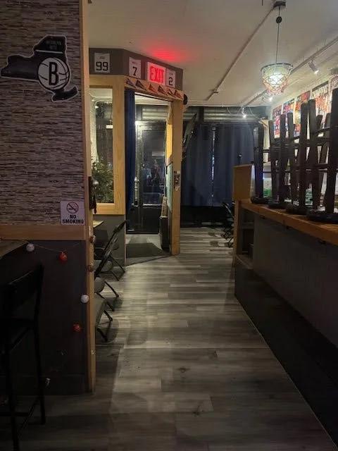 Fully Equipped Sports Bar in Spanish Harlem, New York — 4