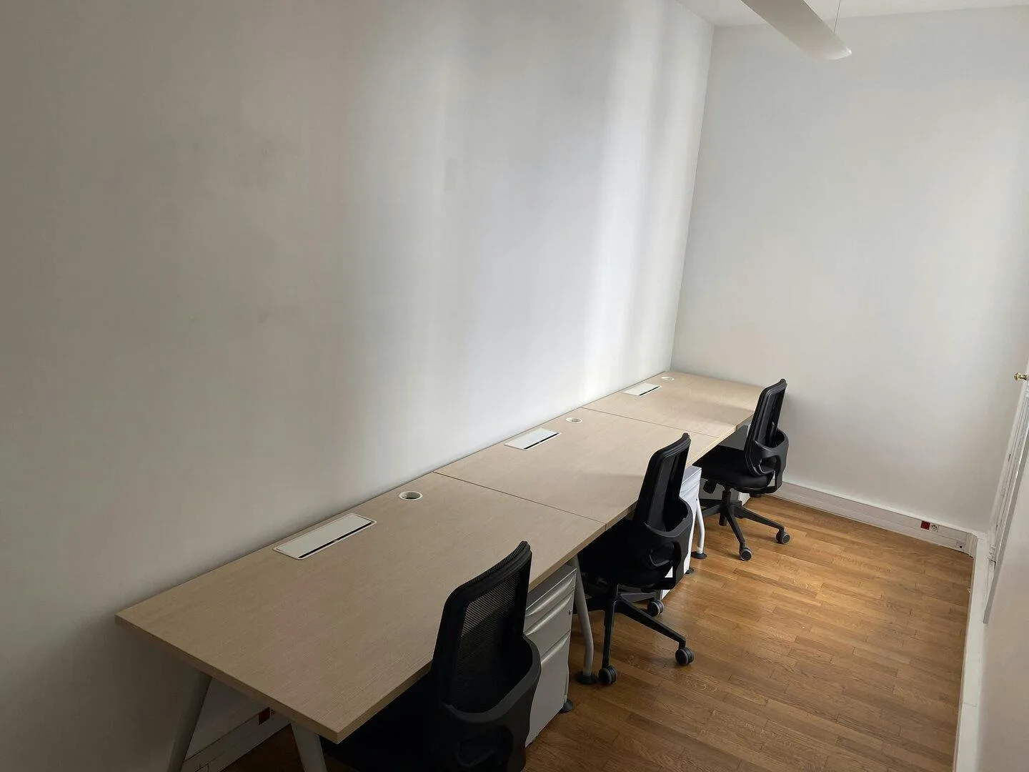 Furnished Office Space on Rue du Chevalier de Saint-George — 5