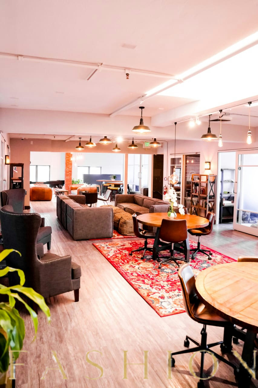 Furnished Office Suites with Essential Amenities, 23 sqm, networking event, pop-up rental in Park City, interior view