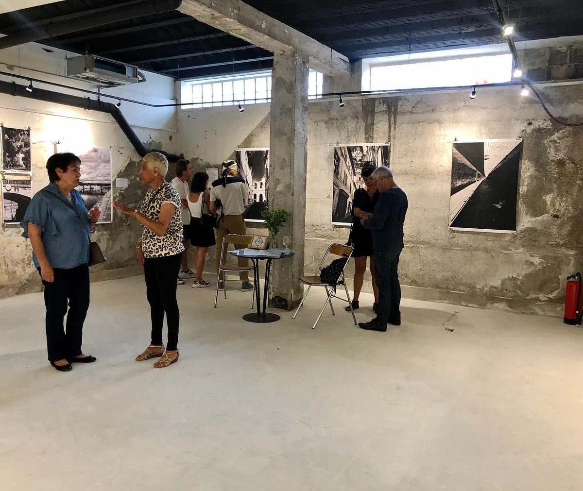 Galerie d'Art au Sous-Sol d'un Hôtel 4 Étoiles, 70 sqm, art exhibition, pop-up rental in Arles, interior view