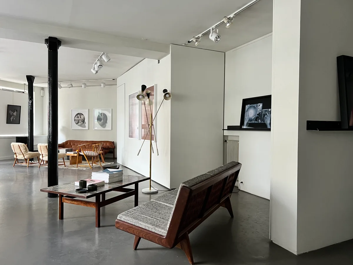 Galerie d'art lumineuse dans le Triangle d'Or, 120 sqm, art exhibition, pop-up rental in Paris, third interior view