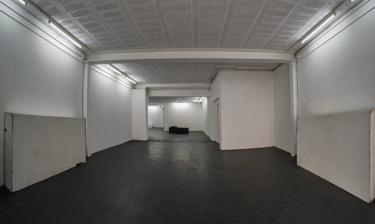 Galerie d'art modulable à Bordeaux, 160 sqm, pop up store, interior view