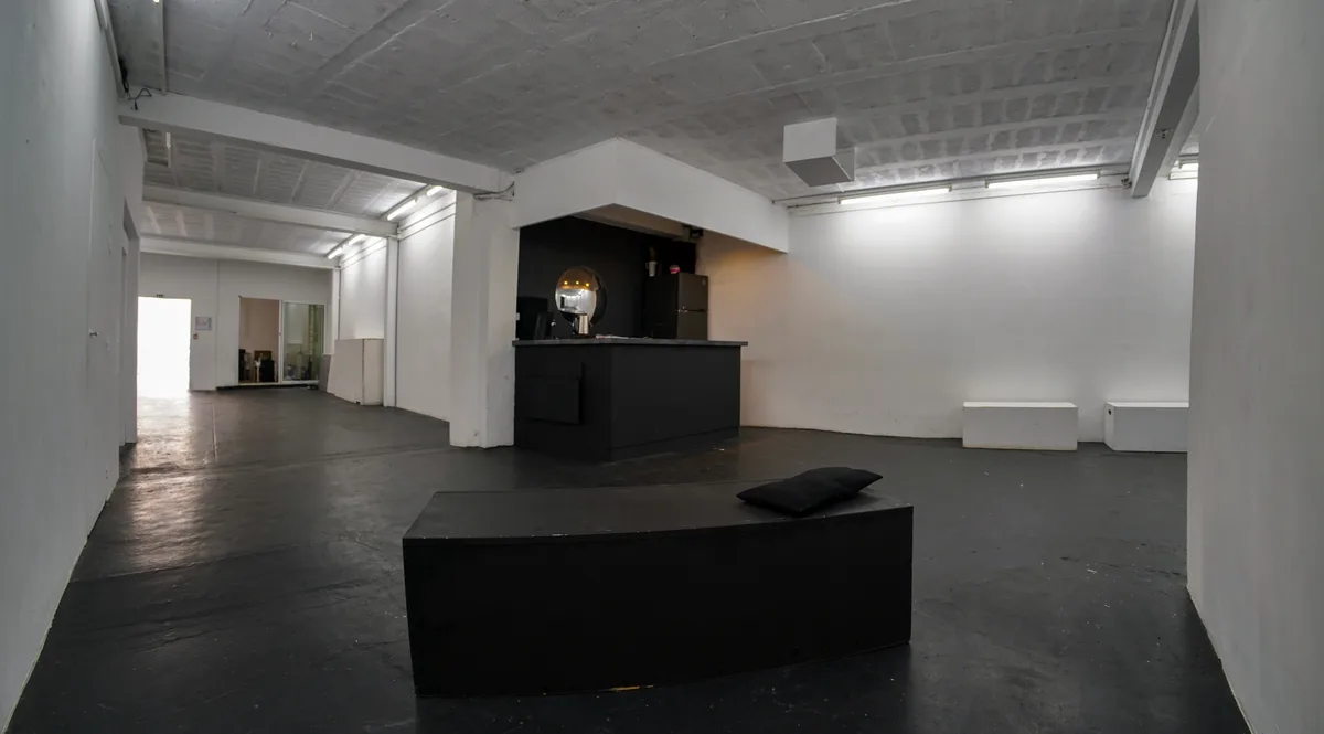 Galerie d'art modulable à Bordeaux, 160 sqm, pop up store, additional interior view