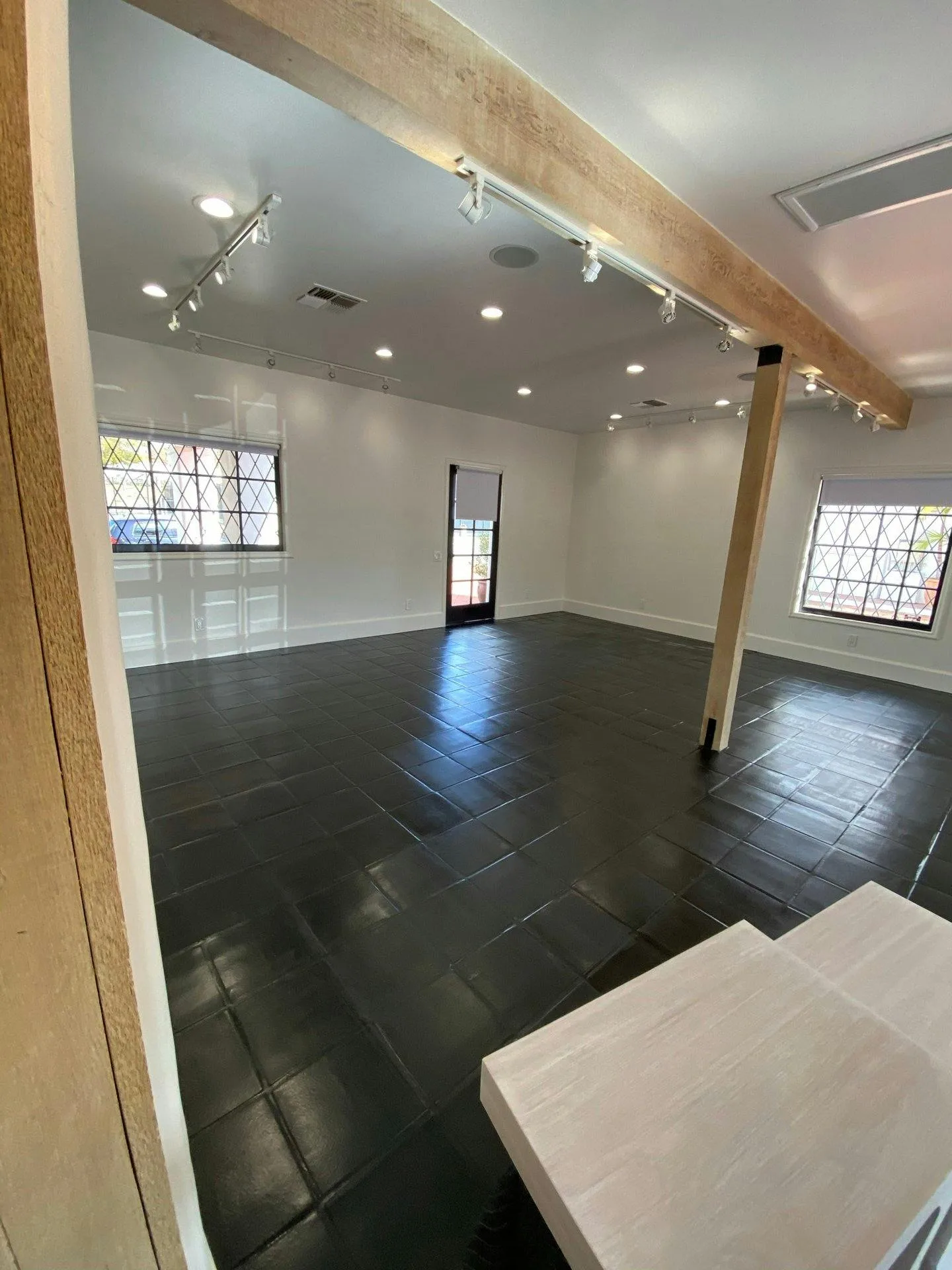 Gallery and Showroom in Historic San Juan Capistrano — 5