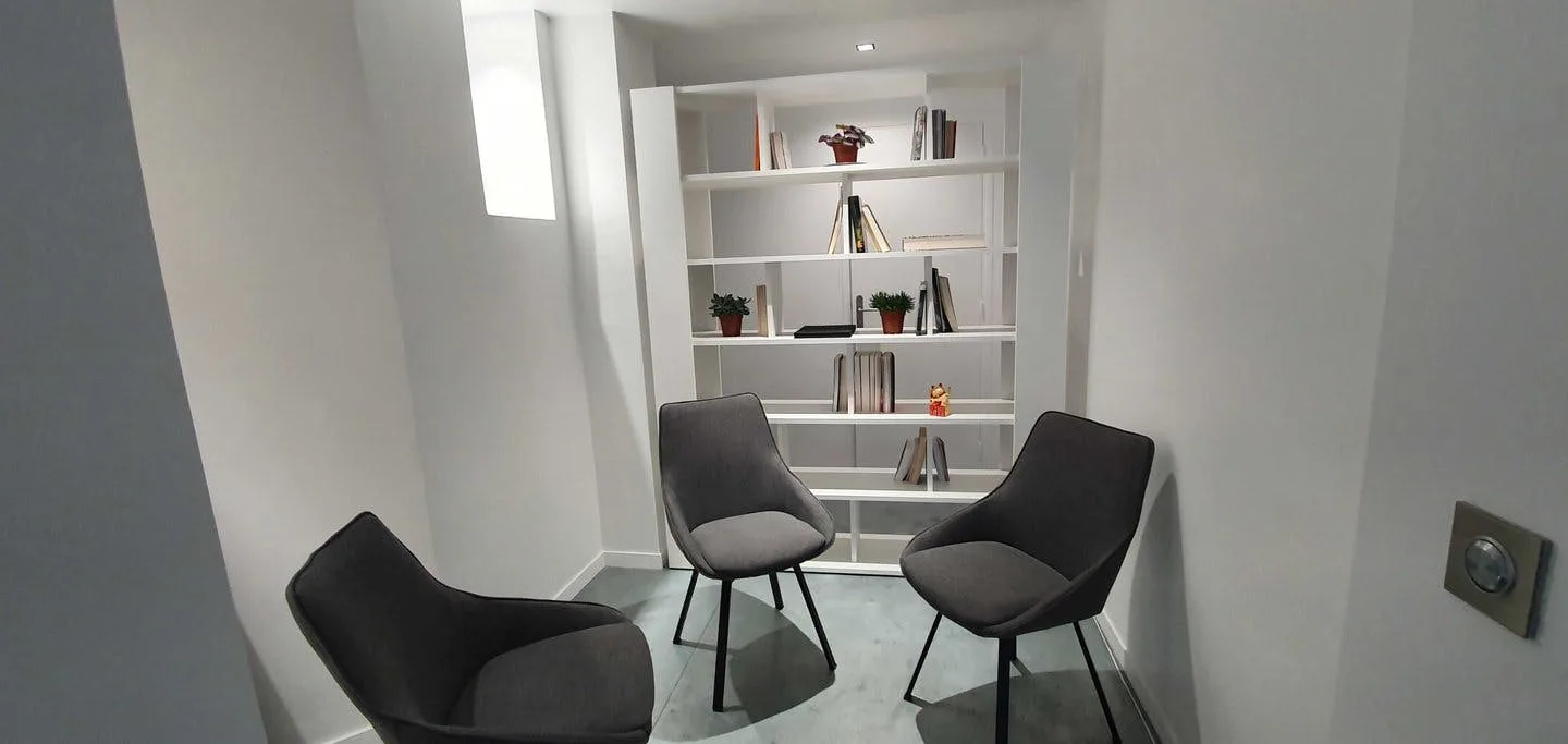 Gallery and Showroom in the Haut Marais, Paris — 2