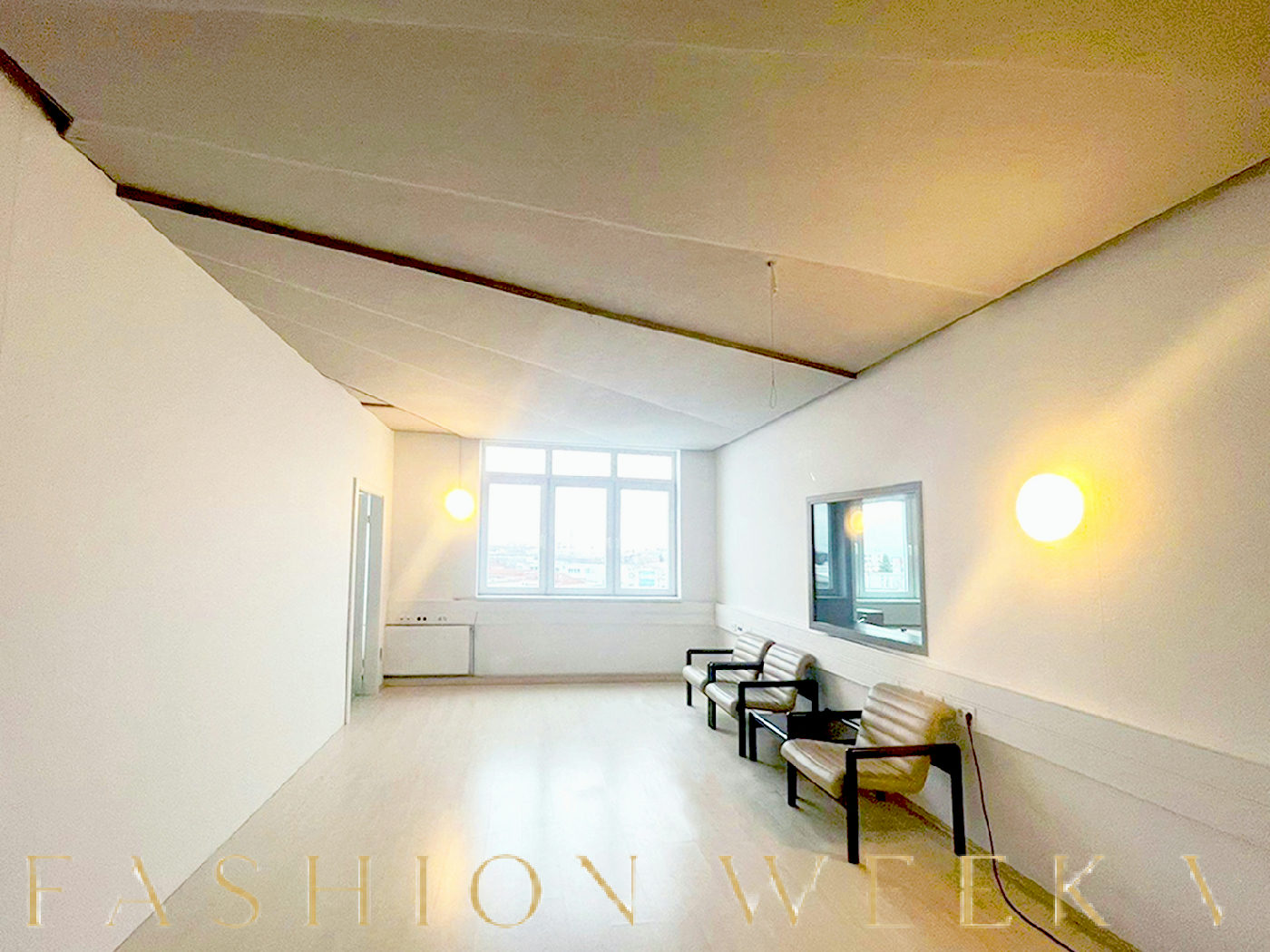 Gallery Space for Sustainable Art and Cultural Exchange, 1000 sqm, art exhibition, pop-up rental in Mannheim, second interio…