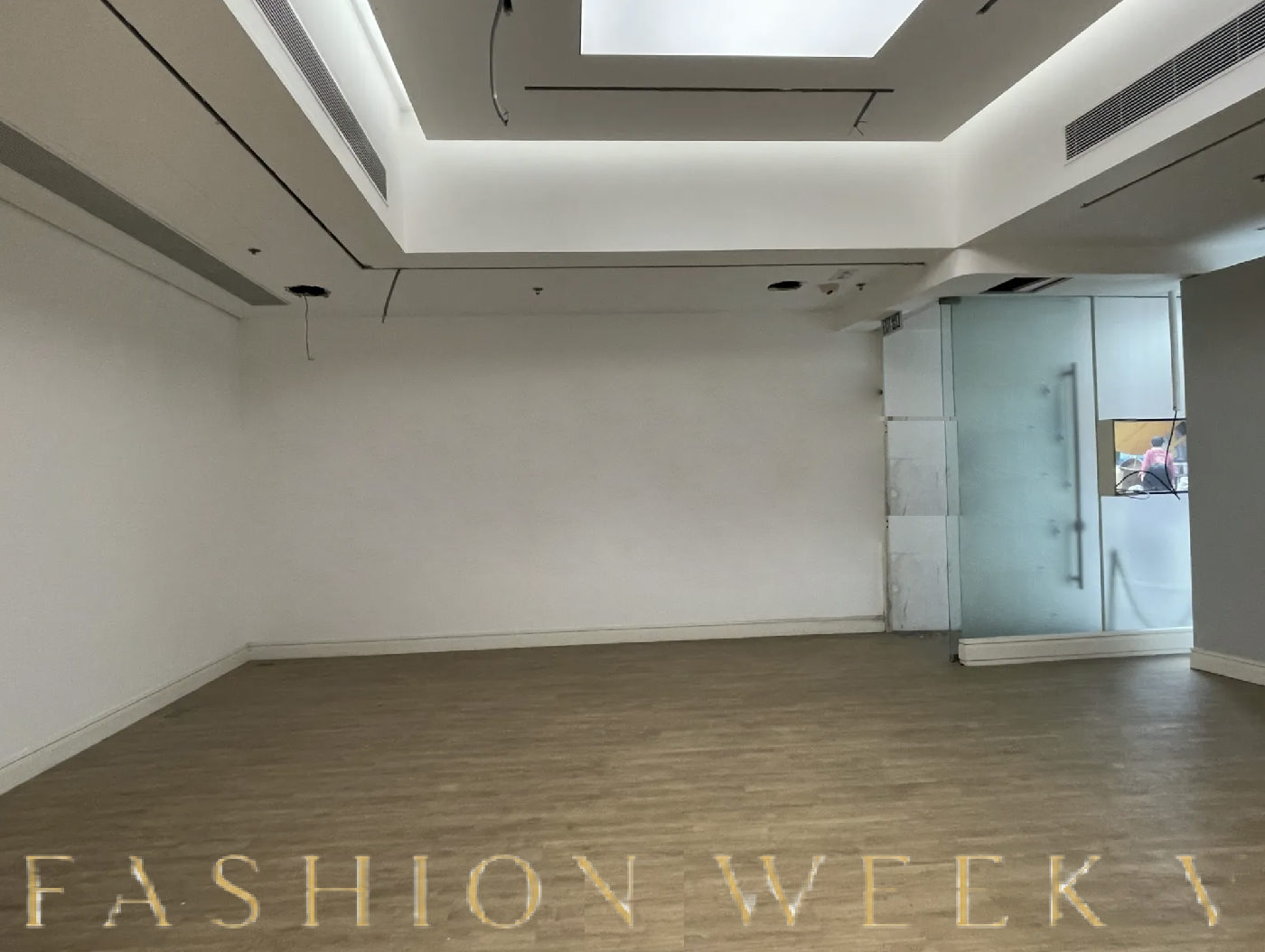 Gallery Space with Existing Fitout for Immediate Rent, 117 sqm, art exhibition, pop-up rental in Hong Kong
