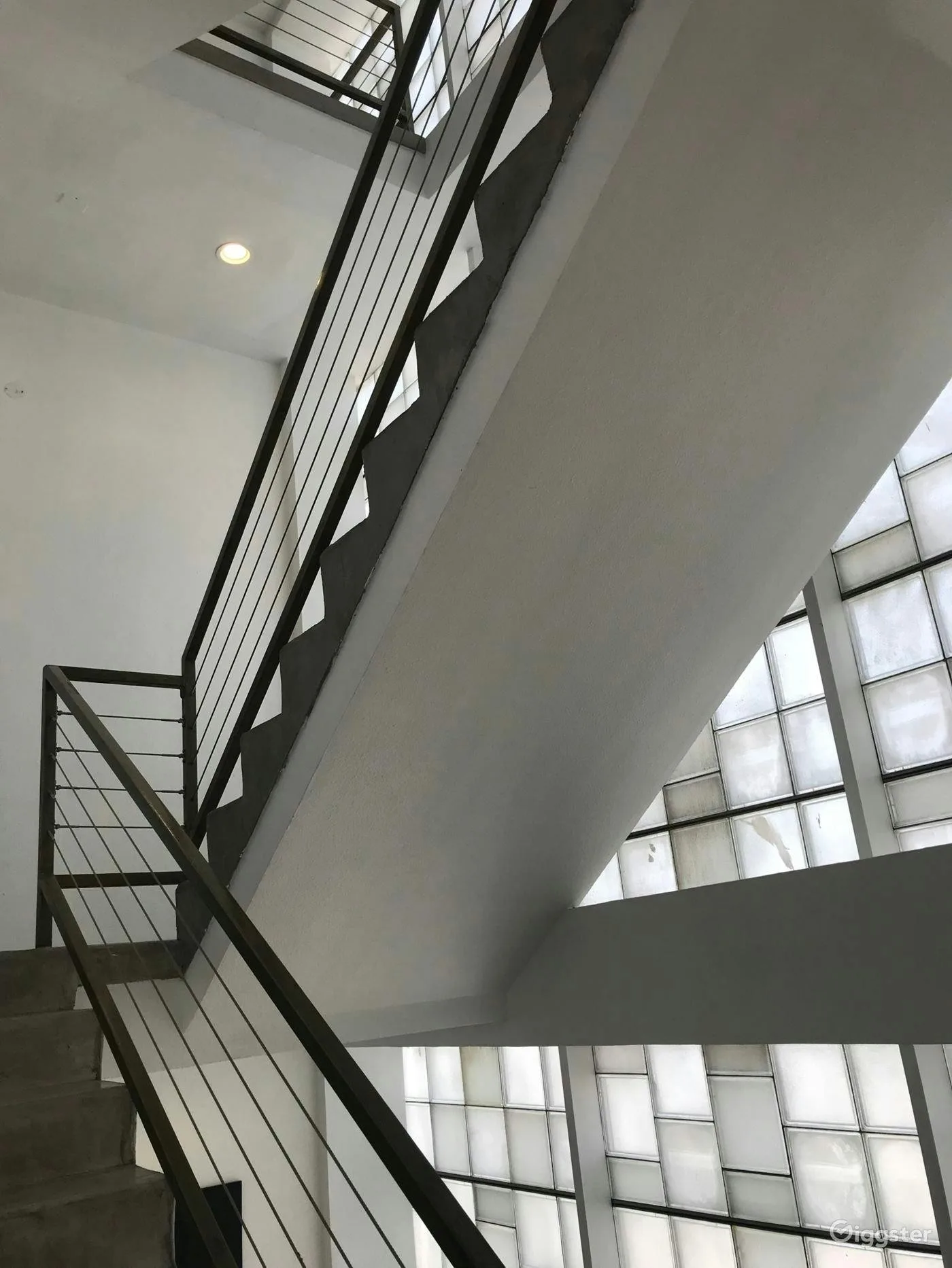 Glass-Walled Staircase for Filming and Photoshoots
