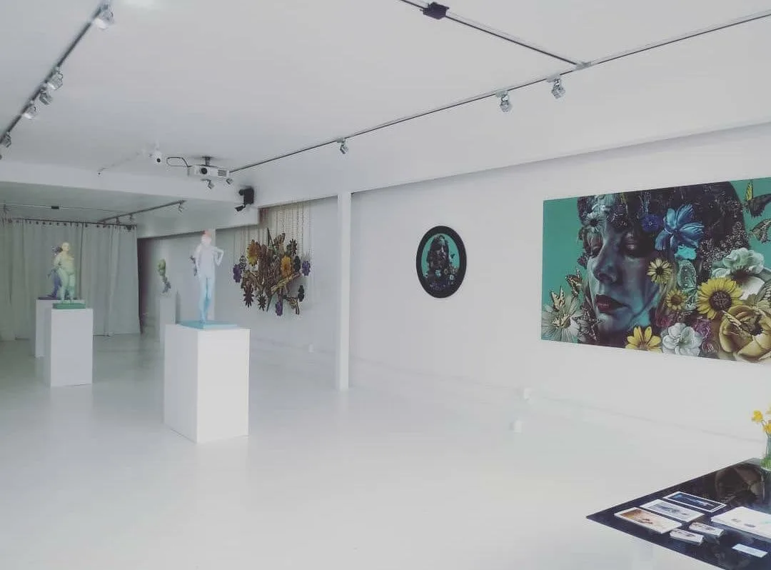 Gloss White Gallery and Retail Space on Fairfax Ave — 3