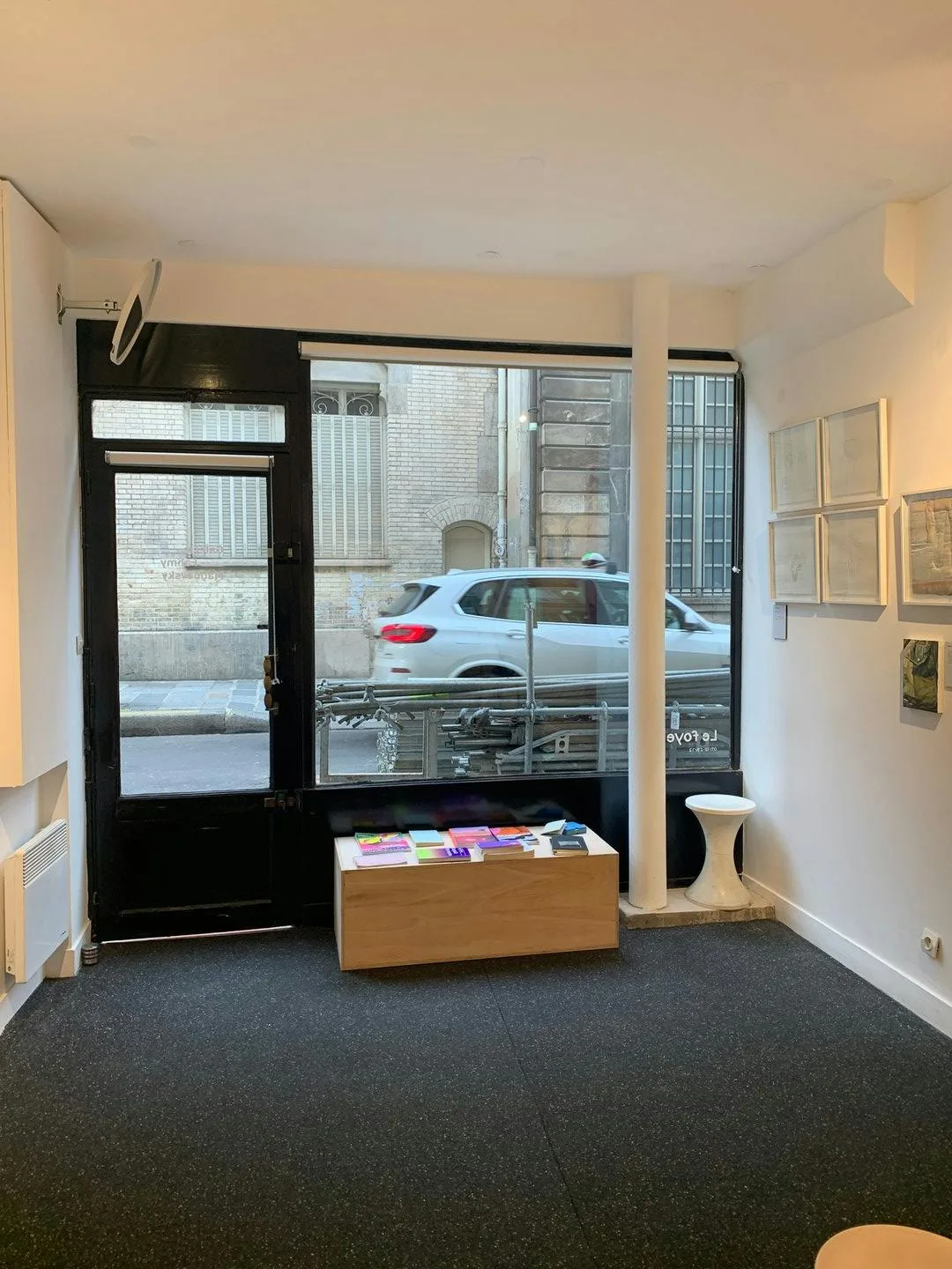 Ground Floor Gallery and Boutique in Le Marais, Paris — 4