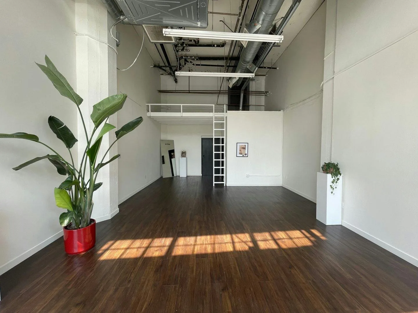 Ground Floor Retail and Pop-Up Space in Downtown Los Angeles — 2