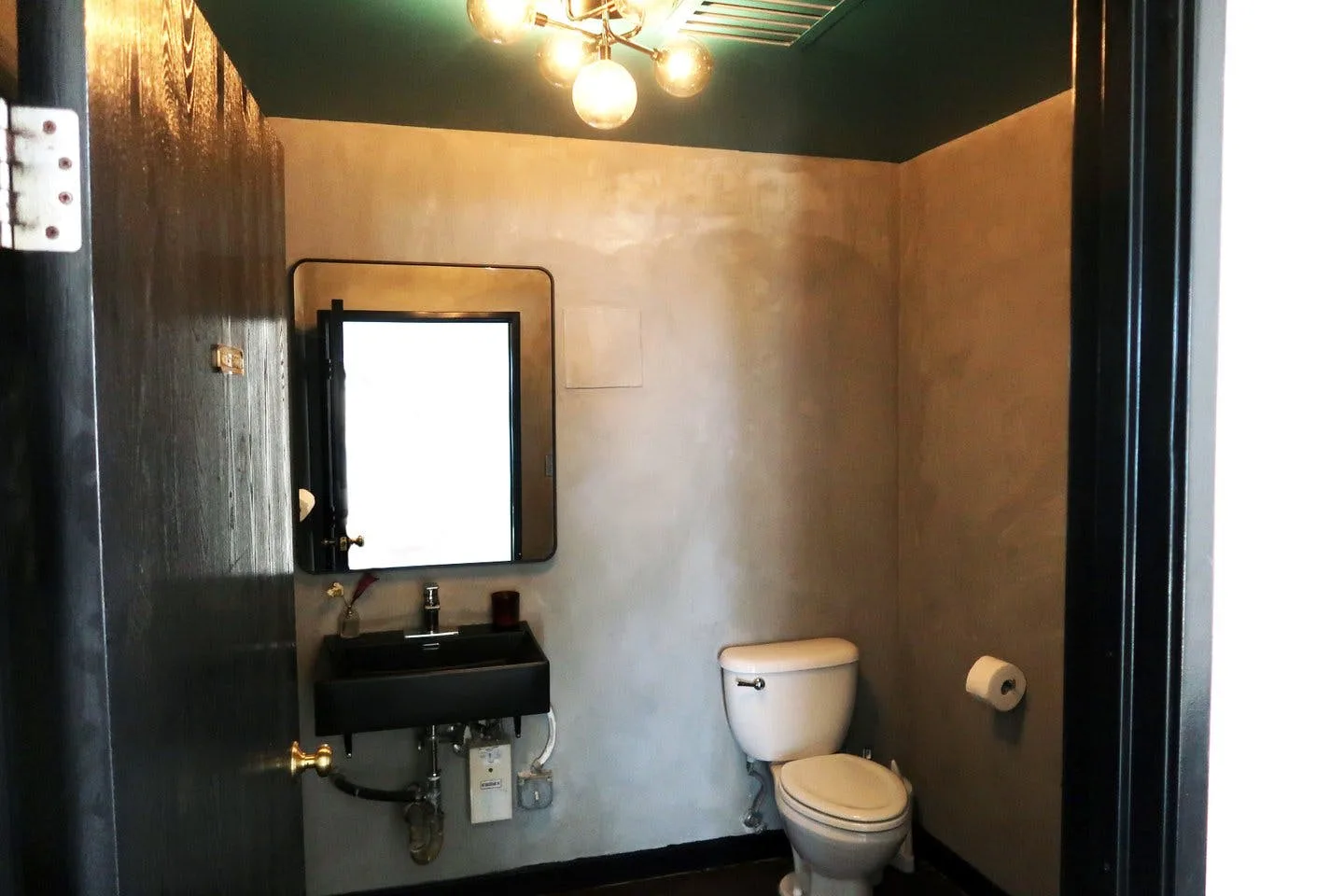 Ground Floor Retail and Pop-Up Space in Downtown Los Angeles — 5