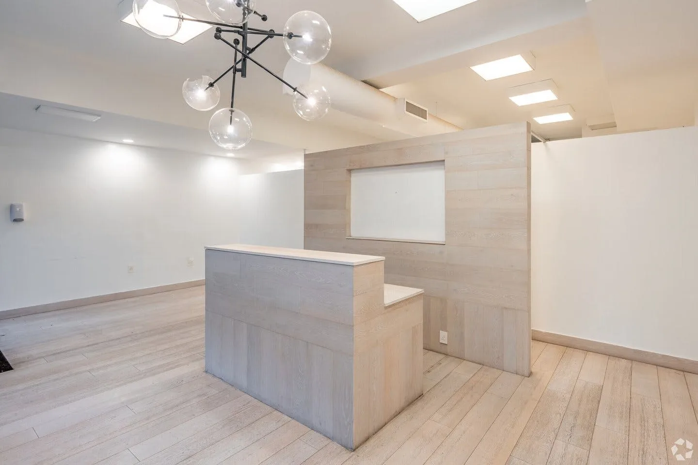 Ground-Floor Retail and Showroom Space in Tribeca — 4