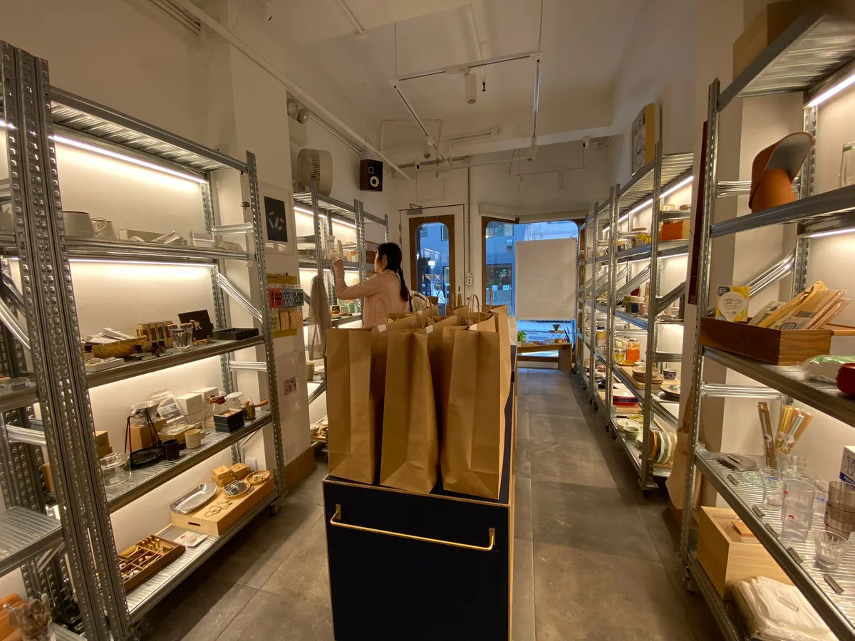 Ground Floor Retail Space Available in Sai Ying Pun, 65 sqm, pop up store in Hong Kong, second interior view