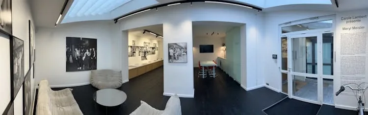 Ground-Floor Showroom on Rue du Temple, Paris — 4