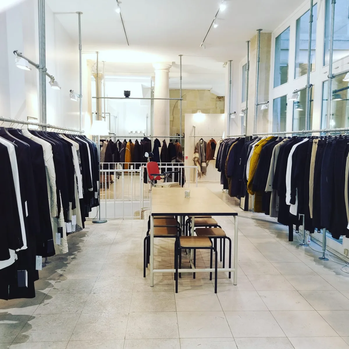Ground Floor Showroom Space in Le Marais