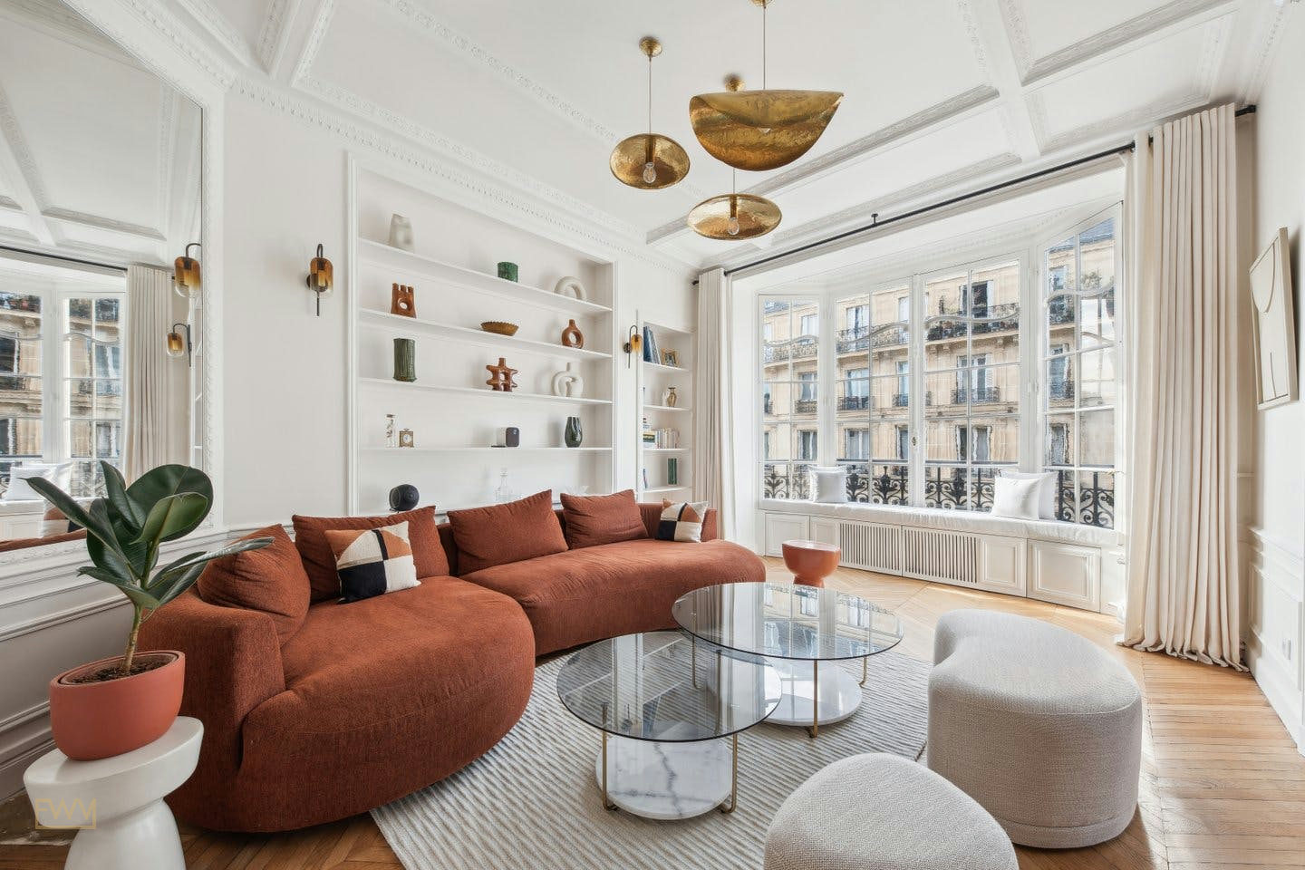 Haussmann Apartment for Showrooms and Events in Central Paris, 115 sqm, private event, pop-up rental