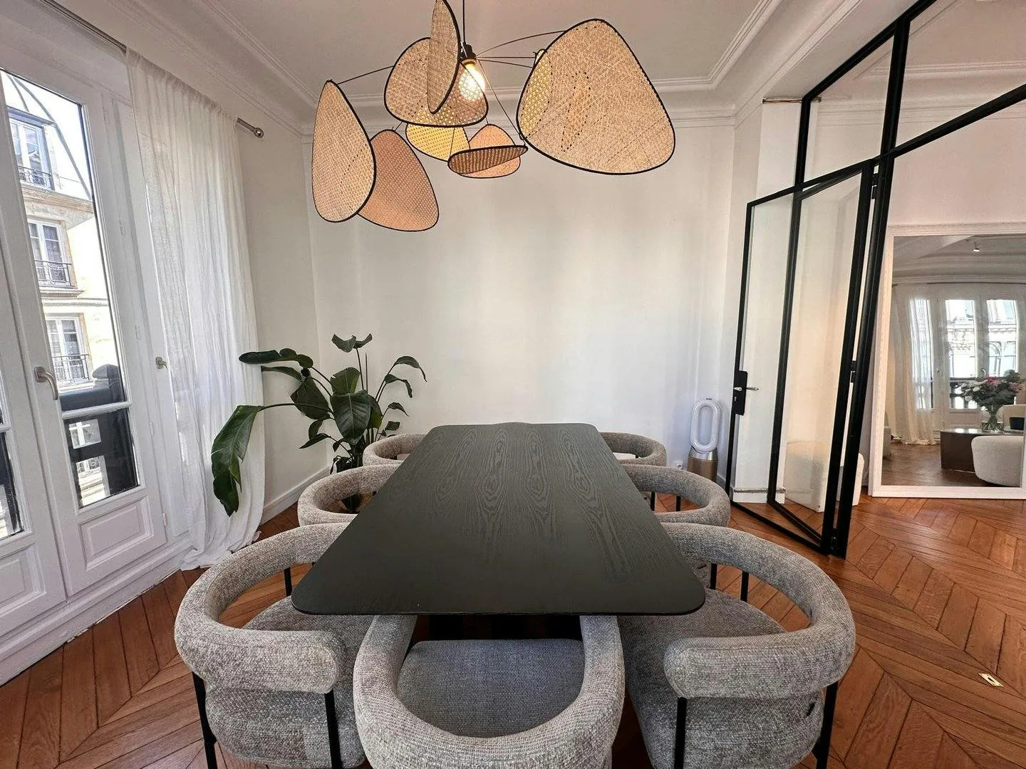 Haussmann-Style Office and Event Space on Rue Réaumur — 2