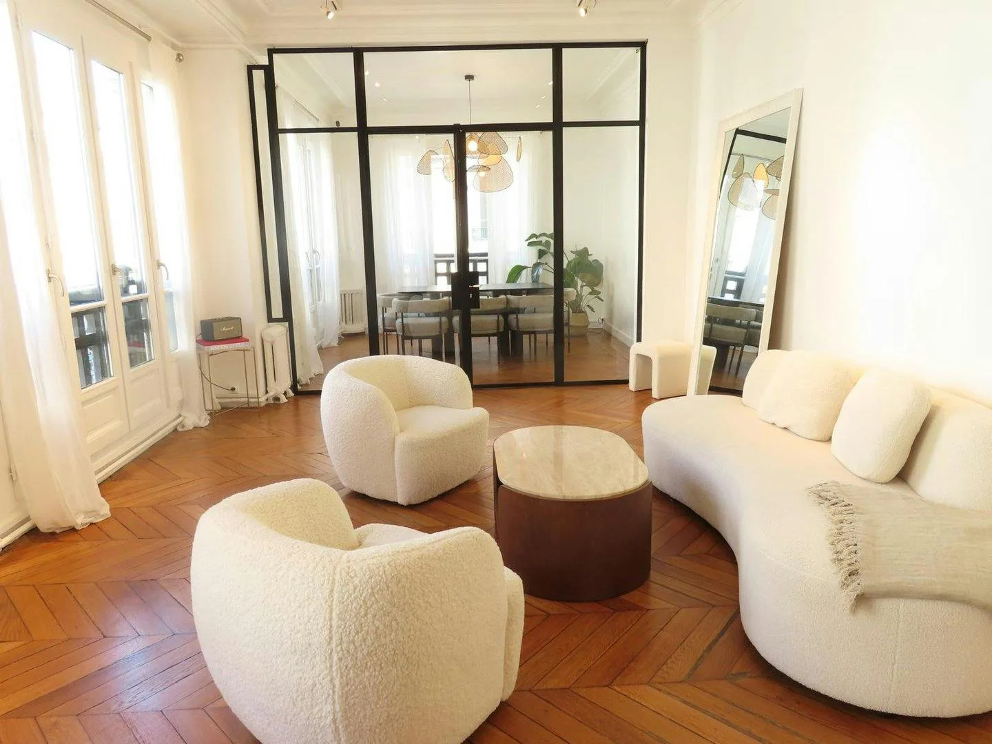 Haussmann-Style Office and Event Space on Rue Réaumur — 3