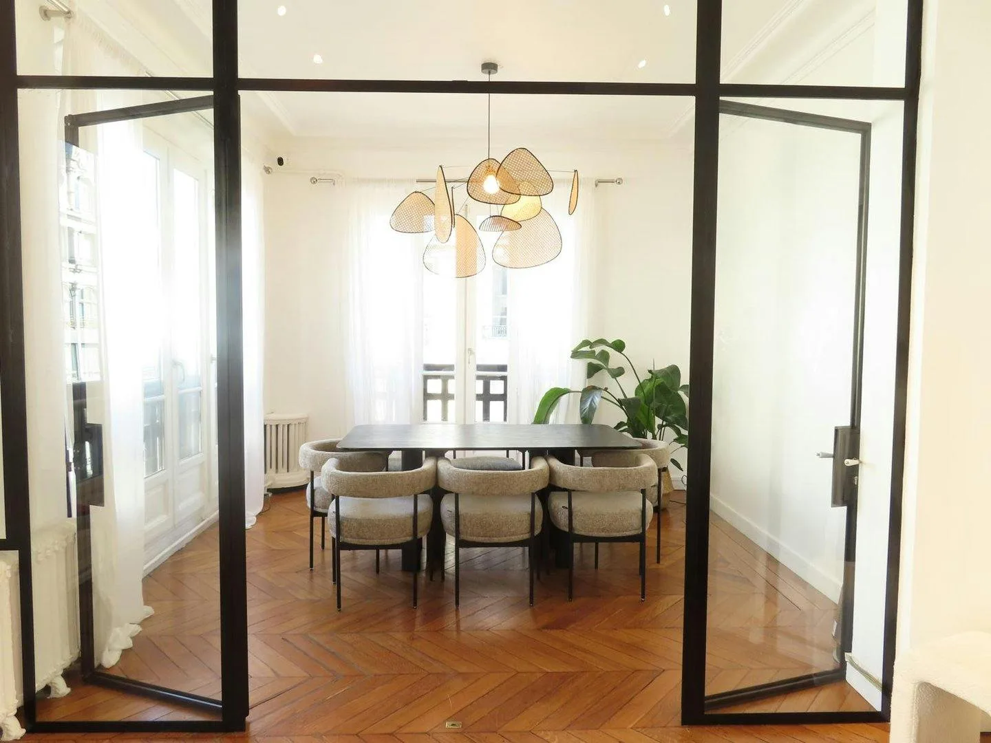 Haussmann-Style Office and Event Space on Rue Réaumur — 4