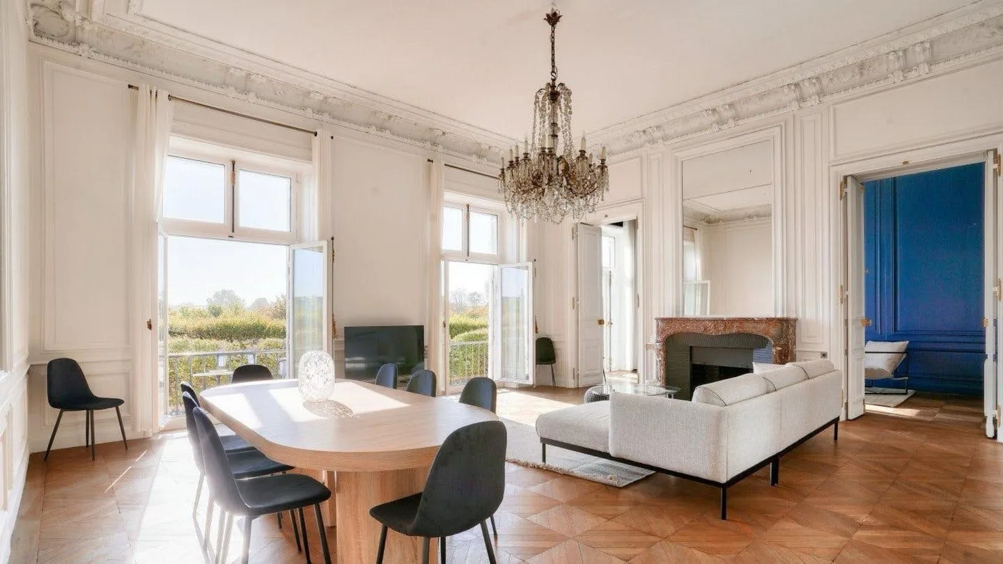 Haussmannian Apartment Overlooking Jardin des Tuileries — 2