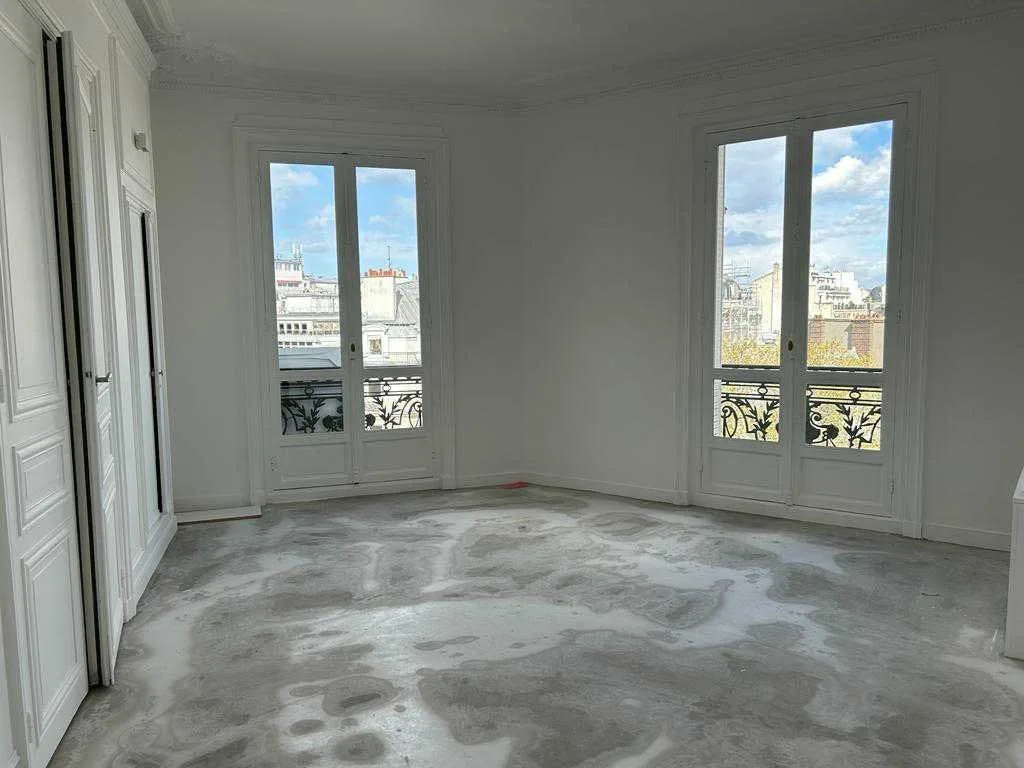 Haussmannian Apartment Showroom on Rue de Teheran — 4