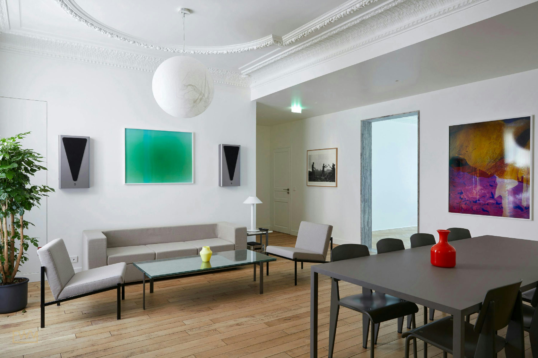 Haussmannian Photo Studio and Showroom in Paris, 165 sqm, pop up store
