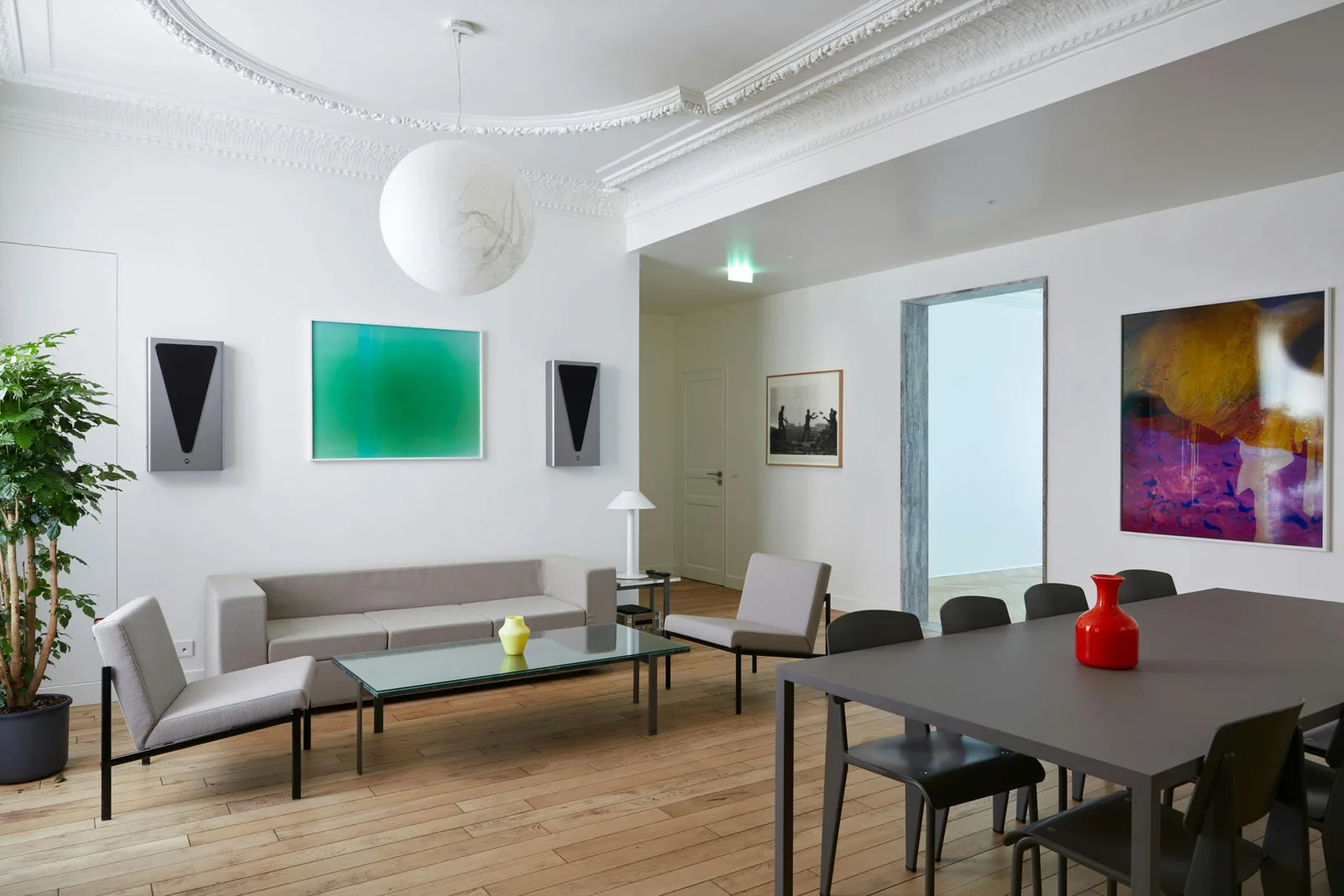 Haussmannian Photo Studio and Showroom in Paris