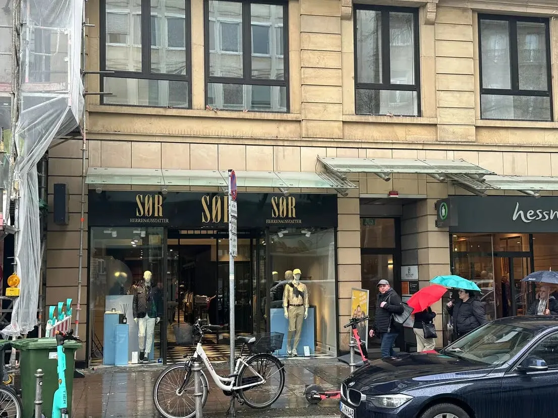 High-End Retail Space in Frankfurt's Drei-Kaiser-Haus — 3