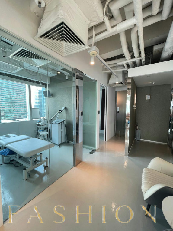 High Floor Clinic Space in Tsim Sha Tsui, 178 sqm, retail activation, pop-up rental in Hong Kong, second interior view