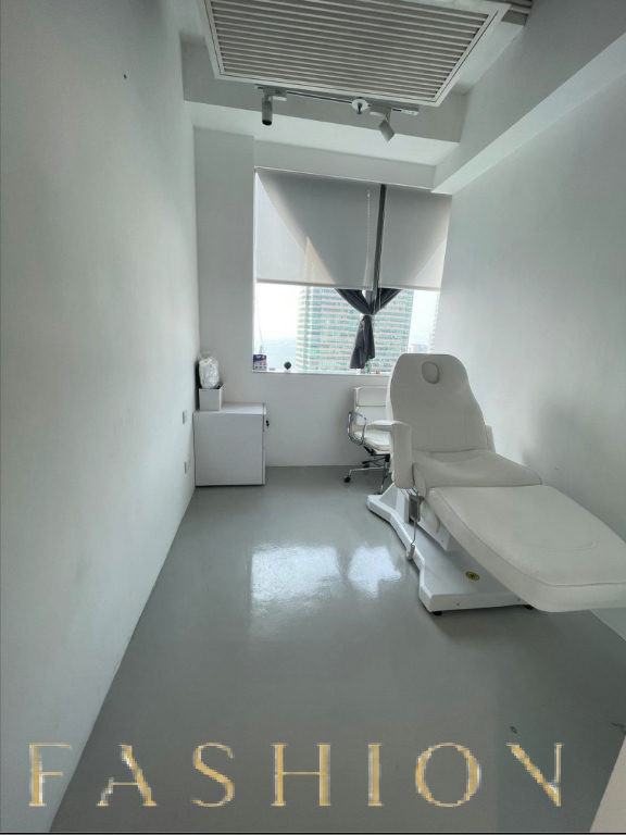 High Floor Clinic Space in Tsim Sha Tsui, 178 sqm, retail activation, pop-up rental in Hong Kong, additional interior view