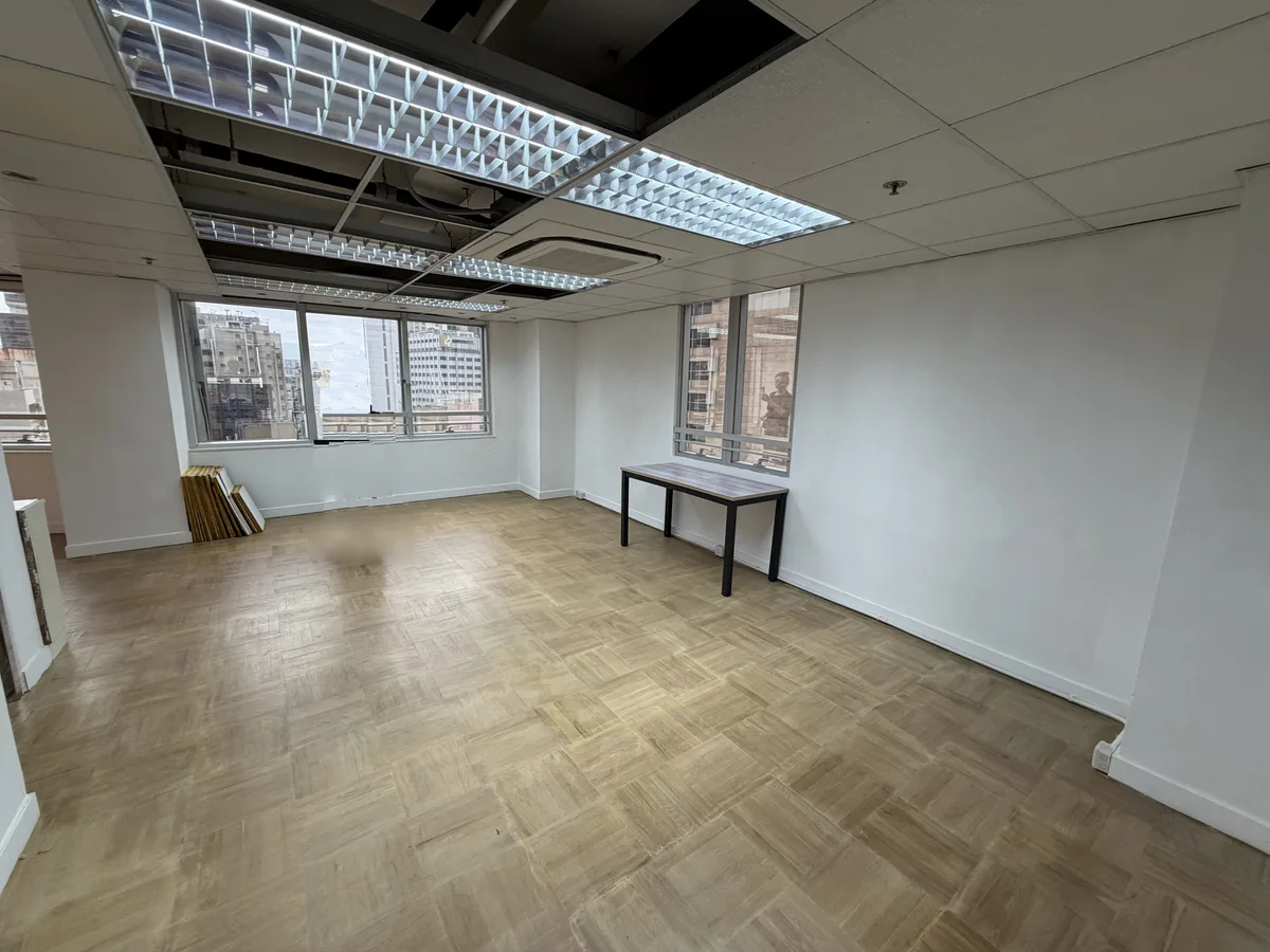 High-Floor Gallery/Office Space in Central Hong Kong, 133 sqm, art exhibition, pop-up rental