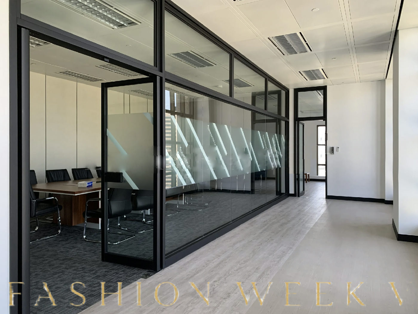 High-Floor Office Space for Rent in Central, 521 sqm, retail activation, pop-up rental in Hong Kong, third interior view
