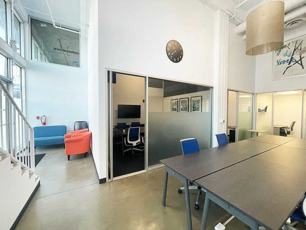 High-Profile Ground Floor Space in Los Angeles — 4