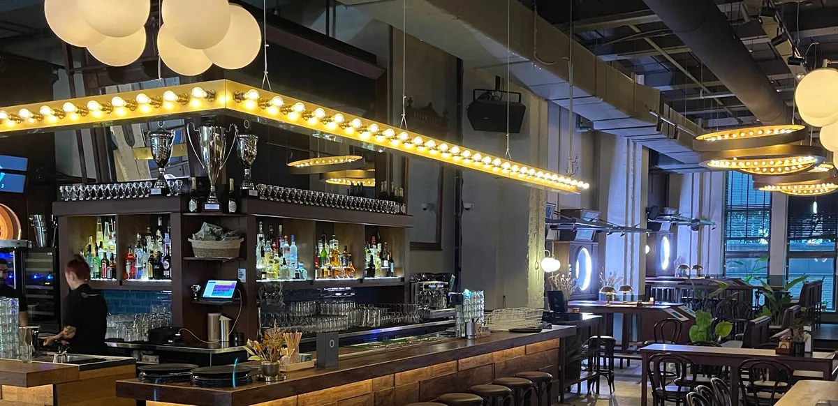 High-Tech Dart Venue and Restaurant in Spacious Setting, 550 sqm, pop up store in Amsterdam, interior view