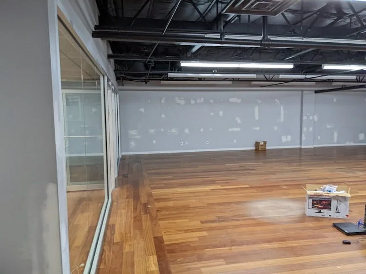 High-Tech Office and Warehouse Space in Linden, New Jersey — 3