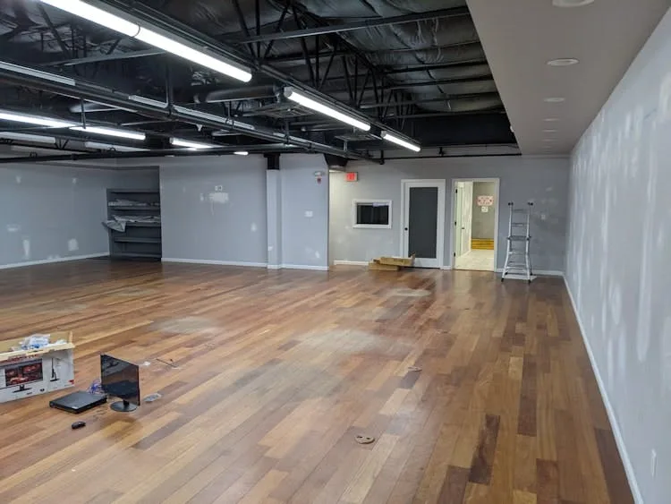 High-Tech Office and Warehouse Space in Linden, New Jersey — 4