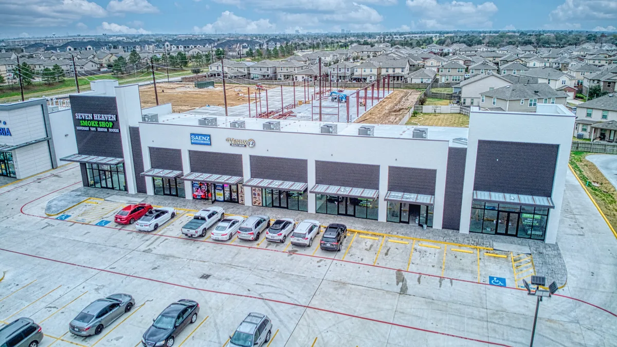 High-Visibility Retail or Restaurant Space on Major Houston Artery, 344 sqm, pop up store, additional interior view