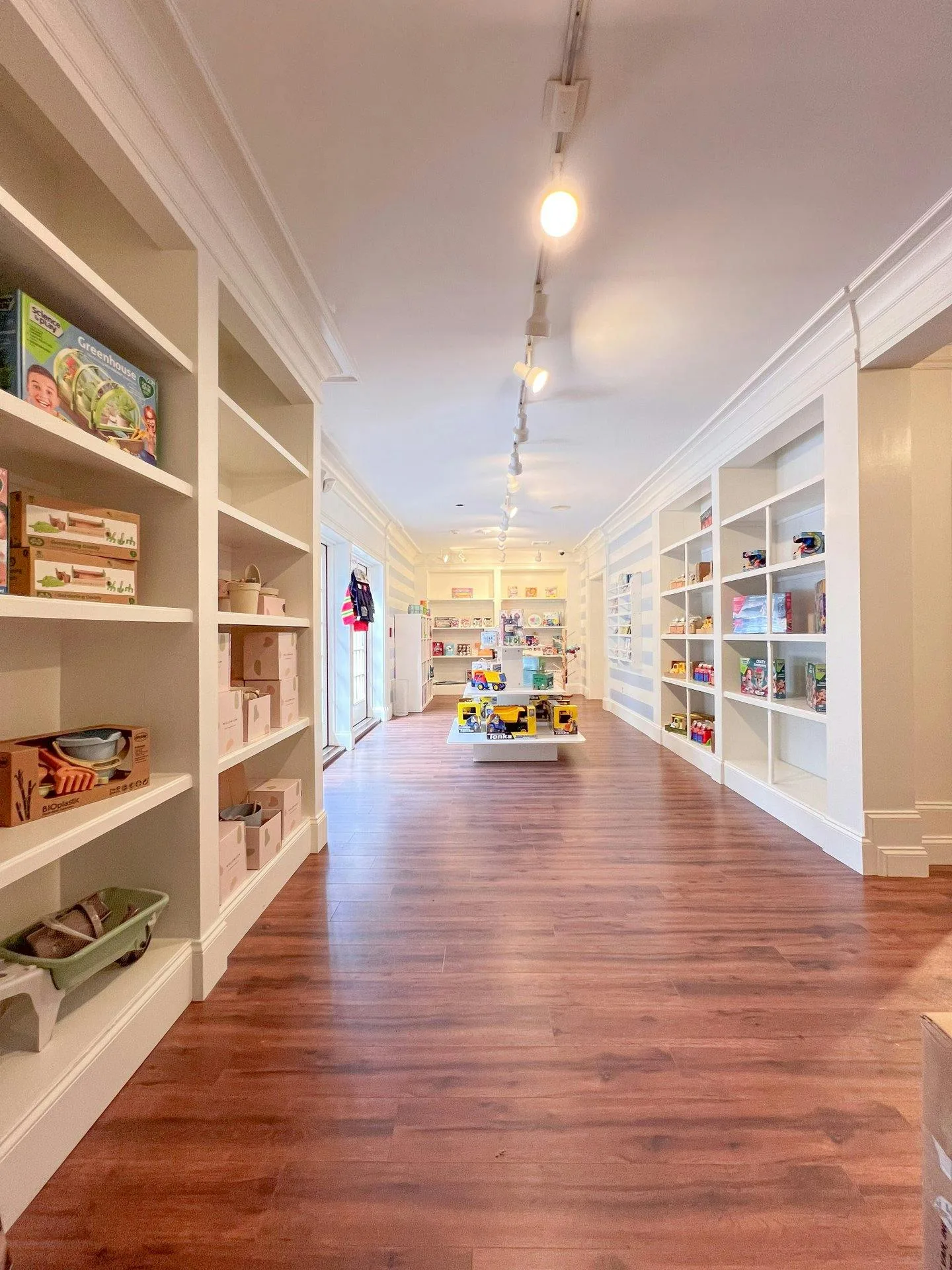 Hingham Retail and Commercial Space for Rent