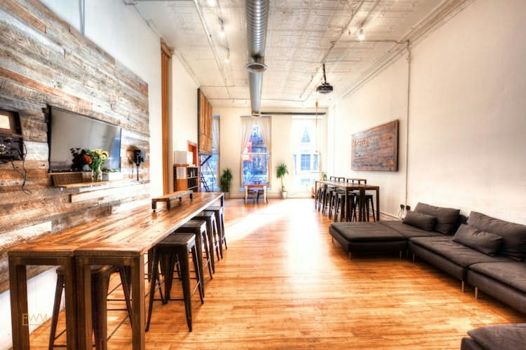 Historic 1,000 sq. ft. Designer Loft Space in SoHo, New York, 93 sqm, pop up store