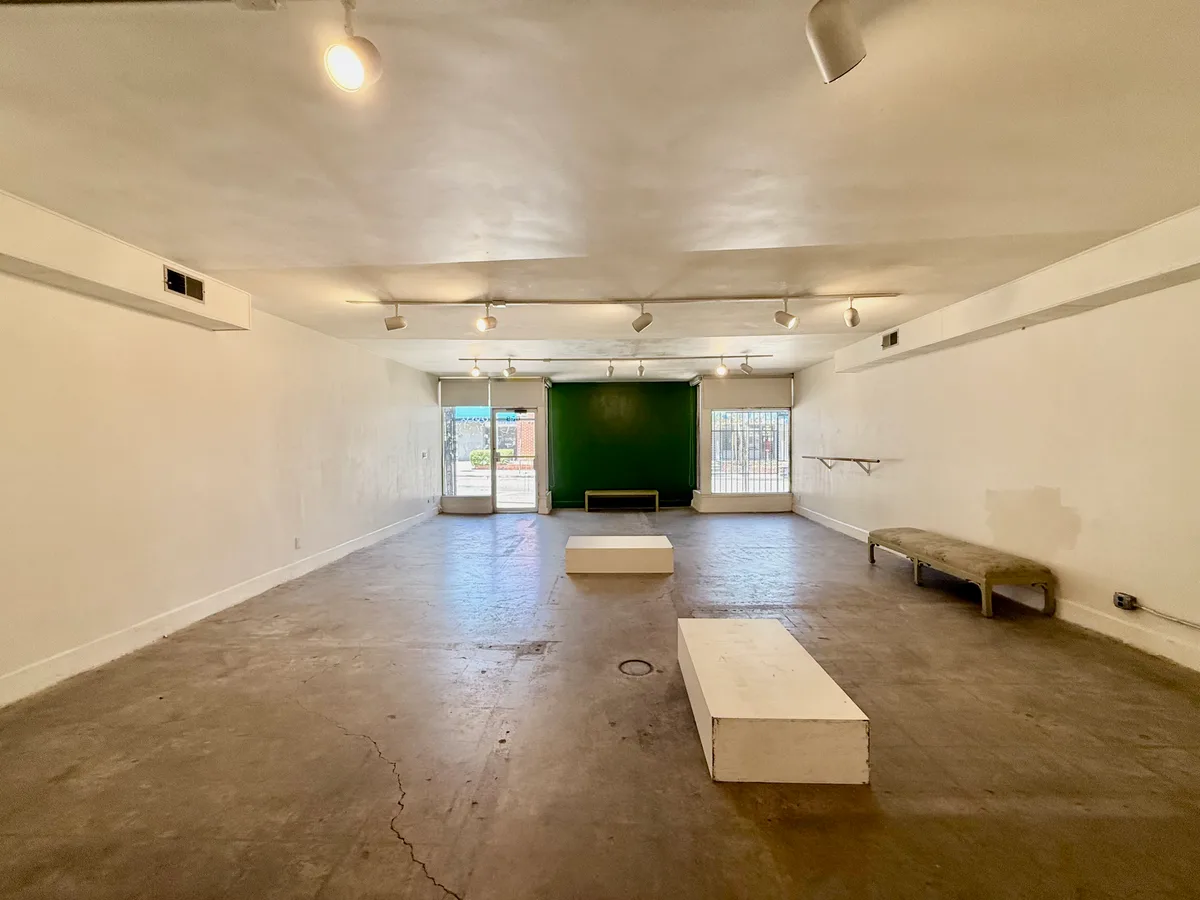 Historic Chinatown Retail Space Formerly Bruce Lee's Studio, 84 sqm, pop up store in Los Angeles