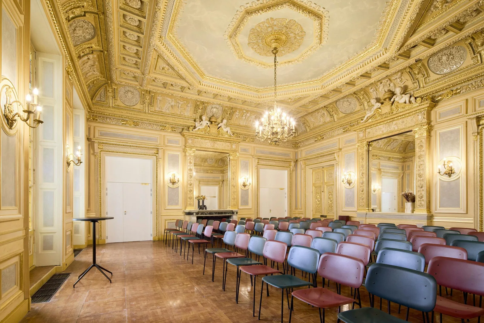 Historic Commercial Space at Rue Vivienne, Paris — 3