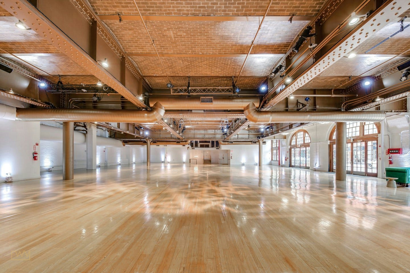 Historic Event Space in Chelsea, New York, 1254 sqm, gallery showing, pop-up rental