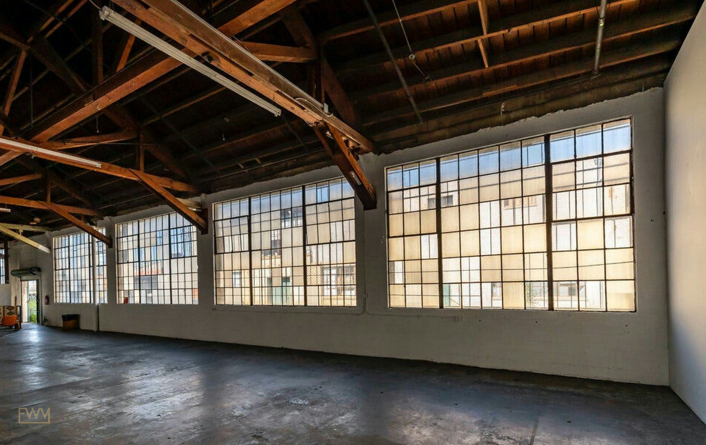 Historic Factory Studio and Event Space in Boyle Heights, 1115 sqm, pop up store in Los Angeles