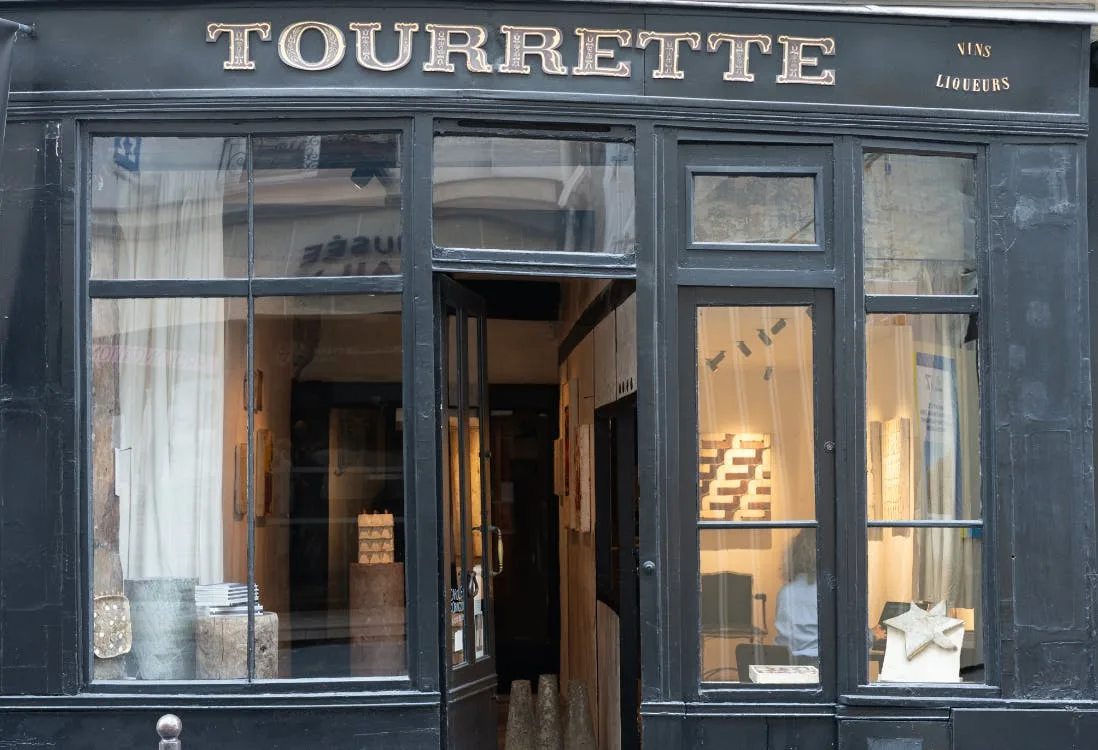 Historic Gallery Space in Saint-Germain-des-Pres, Paris — 2