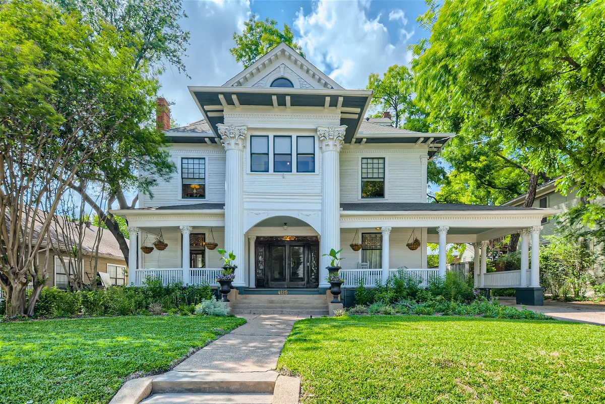 Historic Home with Casitas Ideal for Gatherings, 455 sqm, private event, pop-up rental in Dallas