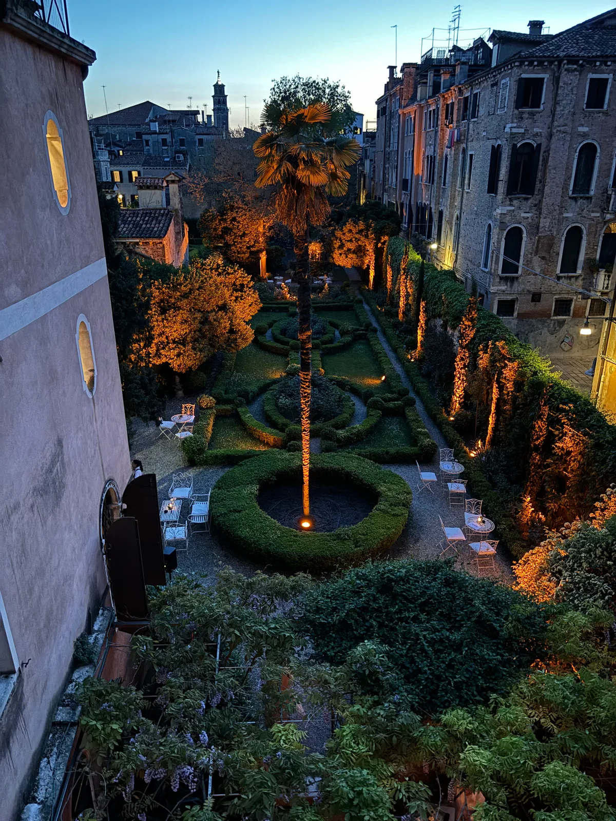 Historic Venetian Palazzo on the Grand Canal, 1800 sqm, cocktail reception, pop-up rental in Venezia, second interior view