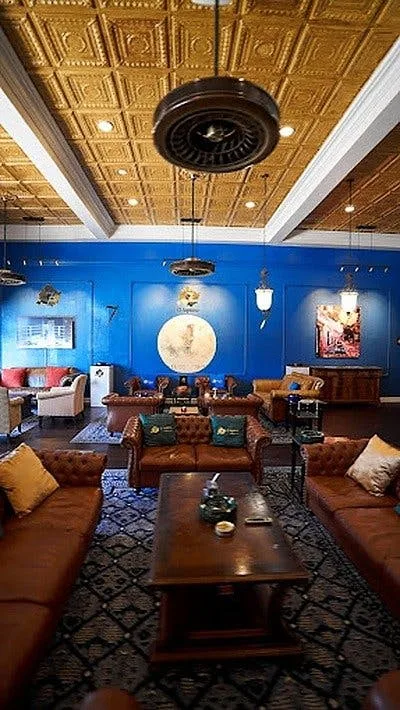 Hollywood Cigar Bar and Lounge in Los Angeles